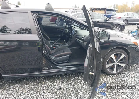 2018 Subaru Impreza 2.0I Sport z USA, uszkodzony, nr VIN 4S3GTAM69J3745744